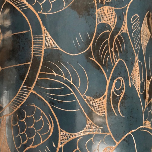 Boho Clay carved Vase Hand made in Nicaragua - Picture 6 of 7